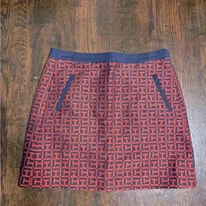 Cute Tommy Hilfiger mini skirt size 6